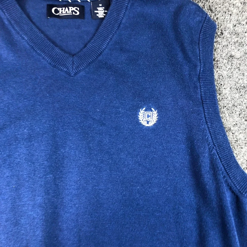 Chaps Mens V Neck‎ Sweater Vest Blue Size M Embroidered Logo Classic Preppy